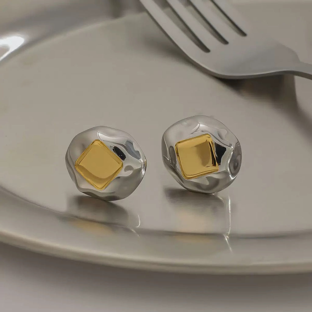 Averon Dome | Statement Studs