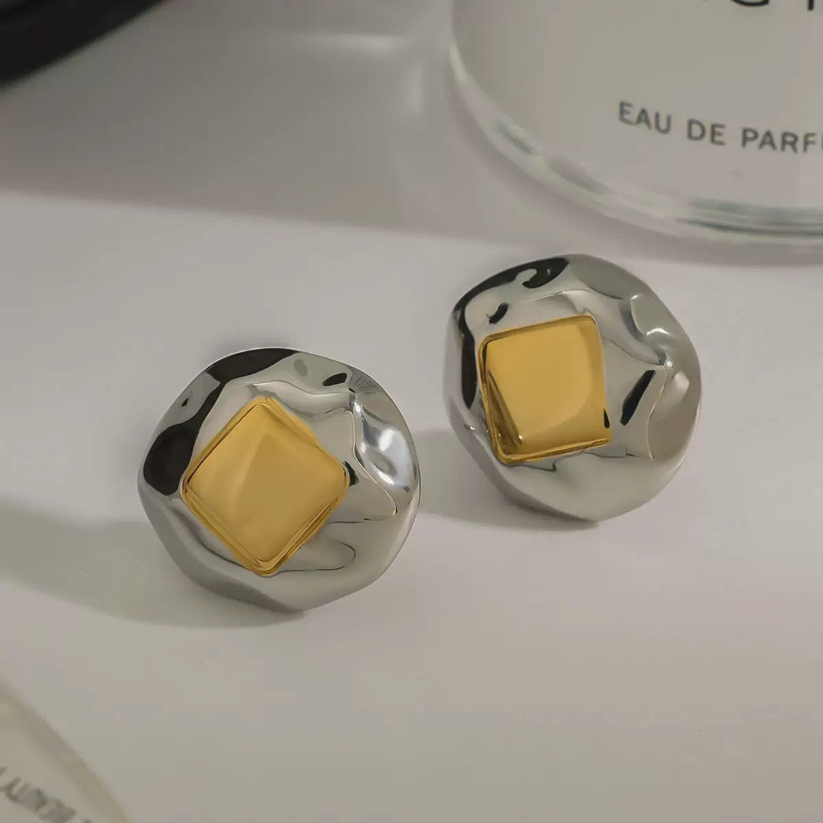 Averon Dome | Statement Studs