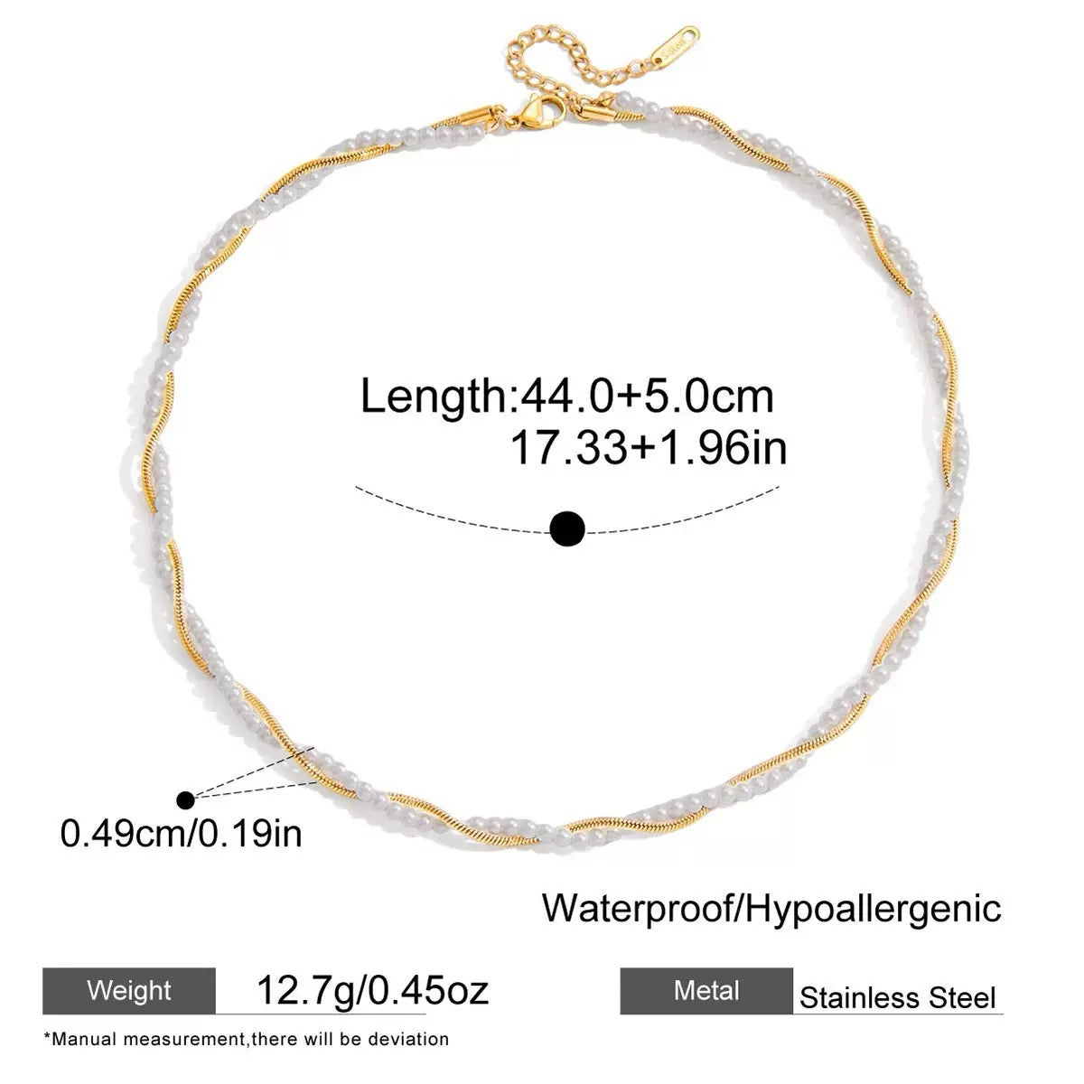 Necklace with measurement details on a white background
