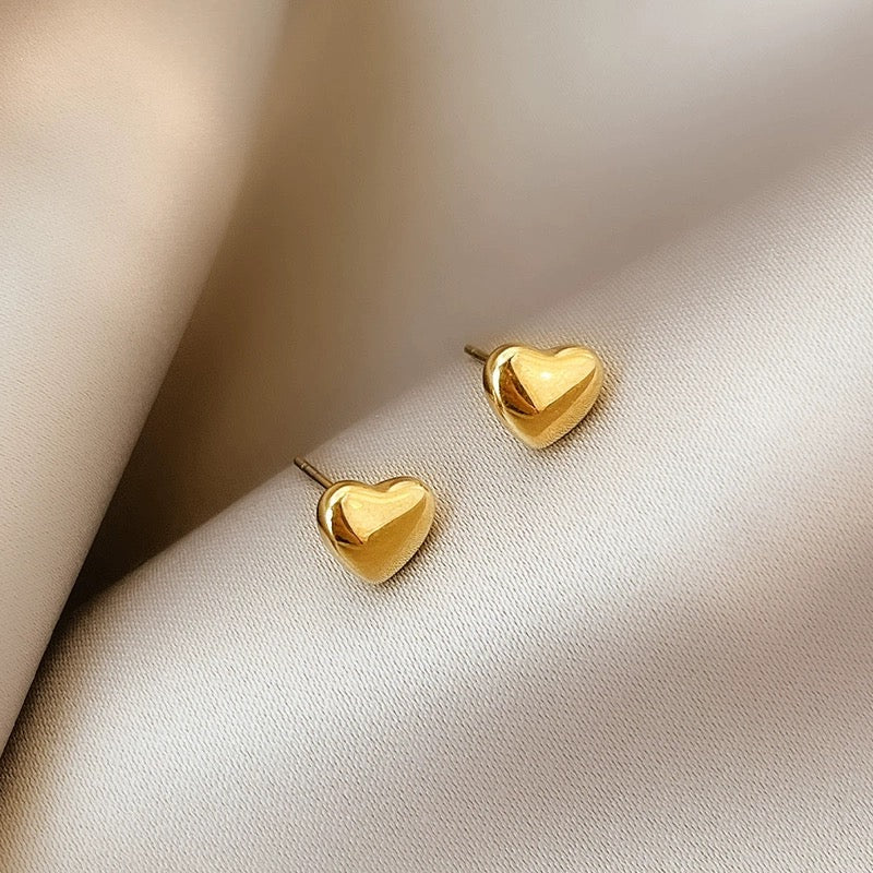 Amour Studs | Gold-Plated Heart Earrings